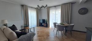 Apartament Come in