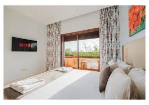 Villa Camelia avec Jacuzzi, Cuisinière, Piscine