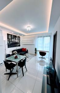 NiceToSeeYou Warsaw Apartament Centrum-Metro-Deluxe-self check-in
