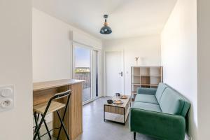 Appartements 2P moderne avec balcon et vue a Massy Palaiseau : photos des chambres