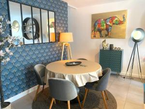 Bel appartement avec WIFI à 200m plage, au centre de TREGASTEL - Réf 702