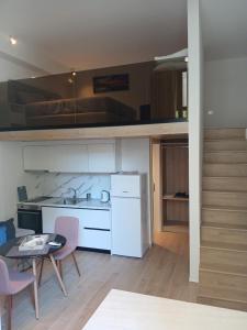 Albanas Duplex Golem