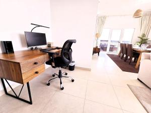 Meadows Living Ansam 4 - 3 Bedroom plus Maid room Apartment