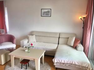Nadia Apartment Ohrid with lake view