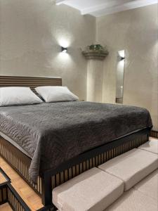 Boutique Eptalofos 2 15min from airport and sea