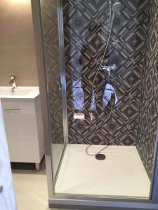 Maisons de vacances T2 dans villa avec piscine : photos des chambres