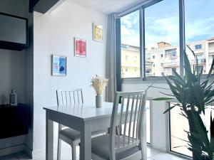 Appartements L-Azur, T2 - Parking gratuit - Central - confort Cosy : photos des chambres