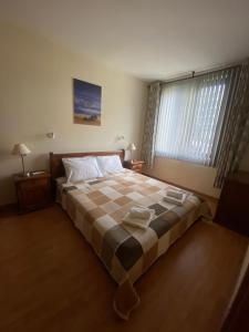 Lavish, Poolside 2 Bed Apt at Garden of Eden