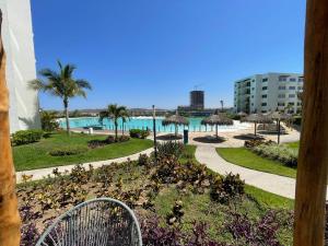 Mazablue depa en laguna con playas artificiales