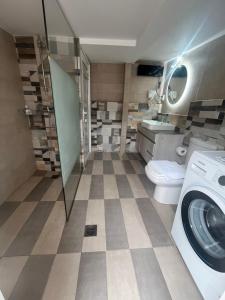 Nafplio Getaway Rooftop Terrace with unobstructed views of Palamidi Castle Fortress!