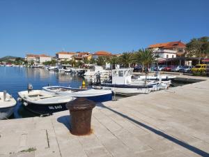 Apartmani More Posedarje -Apartment with private whirpool and terace 50m2