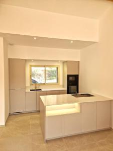 Villas Charming stone villa with pool : photos des chambres