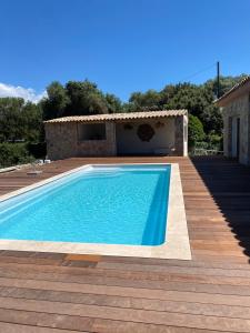 Villas Charming stone villa with pool : photos des chambres