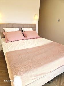 Villas Charming stone villa with pool : photos des chambres