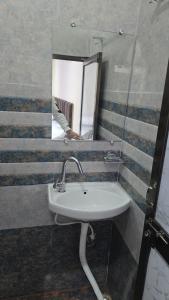 Gayatri Guest House