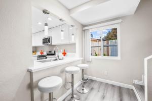 Serene Sanctuary Pool, Hot Tub and Game Room