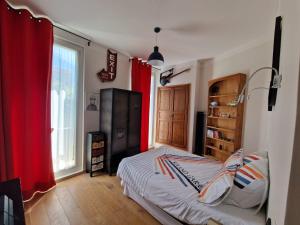 Villas Magnifique maison de ville avec piscine au coeur de la Provence : photos des chambres