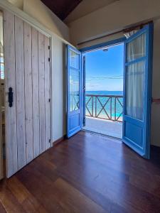 Kyparissis Beach house 1