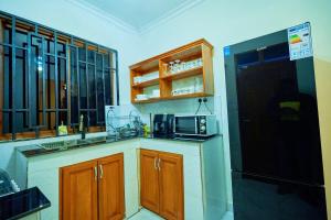 Favour homes