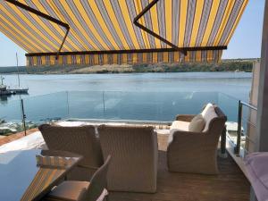 Apartmani More Posedarje -Apartment with private whirpool and terace 50m2