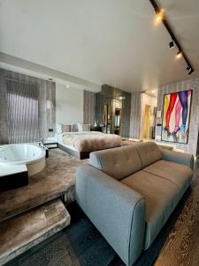 Urban Bliss Jacuzzi