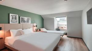 Hotels Campanile NATURE - Dreux : Chambre Standard - 1 Lit Queen-Size et 1 Canapé-Lit
