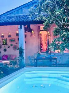 Maisons de vacances Charming 17th-century presbytery : photos des chambres
