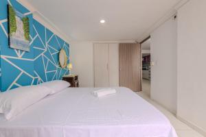 beautiful apartment by the beach