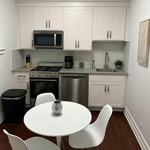 Modern 2BR with Reliable Wi-Fi - Roscoe 30