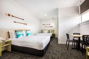 Twin Queen Studio room in Nightcap at Caringbah Hotel