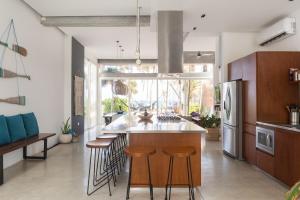 Luxury Oceanfront Estate with Pool, Staff, Sleeps 24