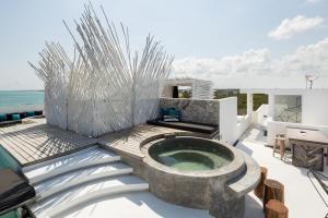 Luxury Oceanfront Estate with Pool, Staff, Sleeps 24