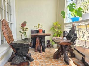 35 Amistad Guesthouse