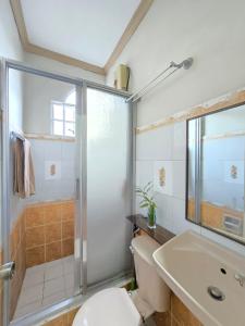 35 Amistad Guesthouse