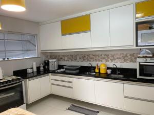 Casa Diomar com 4 suítes Cd Parque do Jacuípe - Ba