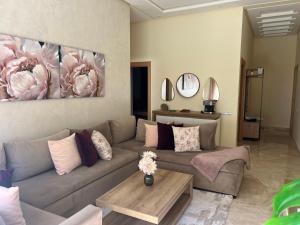 Apparemment de luxe vue piscine