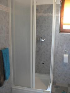 Apartments with parking space Pula - 23335