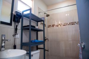 Top Bay Apartments -5 Units