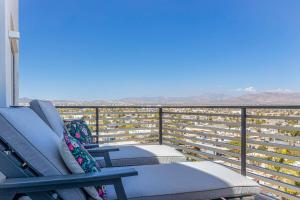 Cabo Penthouse Rooftop Pool Walk to Marina