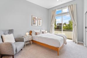 Modern Ballard Retreat Walk to Cafes & Parks