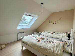 Maisons de vacances Maison Neuve et Spacieuse Pres du Port Tudy - FR-1-813-25 : photos des chambres