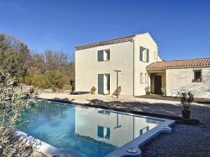 Villa Provençale avec Piscine Privée et Grand Jardin à Mons - FR-1-779-14