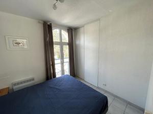 Appartement 45 pers avec terrasse et piscine - FR-1-837-13