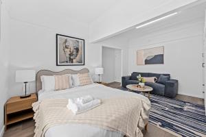 Modern City Centre Studio - Short walk to Hospital