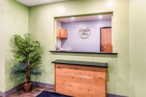WoodSpring Suites Columbus West - Hilliard