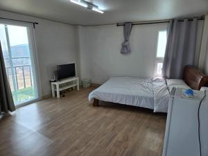 Gangwha Maksabal Pension