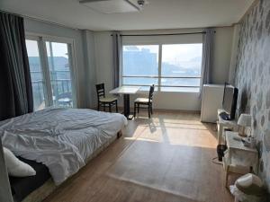 Gangwha Maksabal Pension