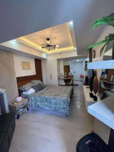 Azure Homestay with PS4, near Malls and City View