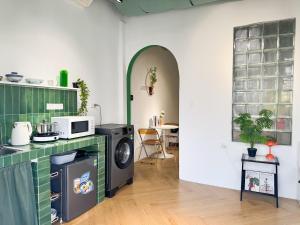 CentralOldQuarter LargeBalcony 2BR FullyEquipped