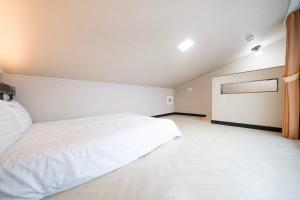 Yeosu Flower Day Ocean View Spa Couple Family Pension